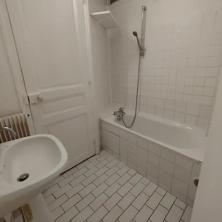 Homestay Spacieuse - Trocadero *